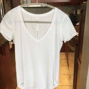 Lululemon t-shirt